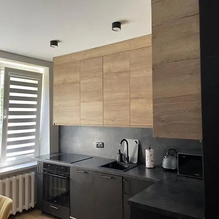 - Zoliborski Azyl Варшава